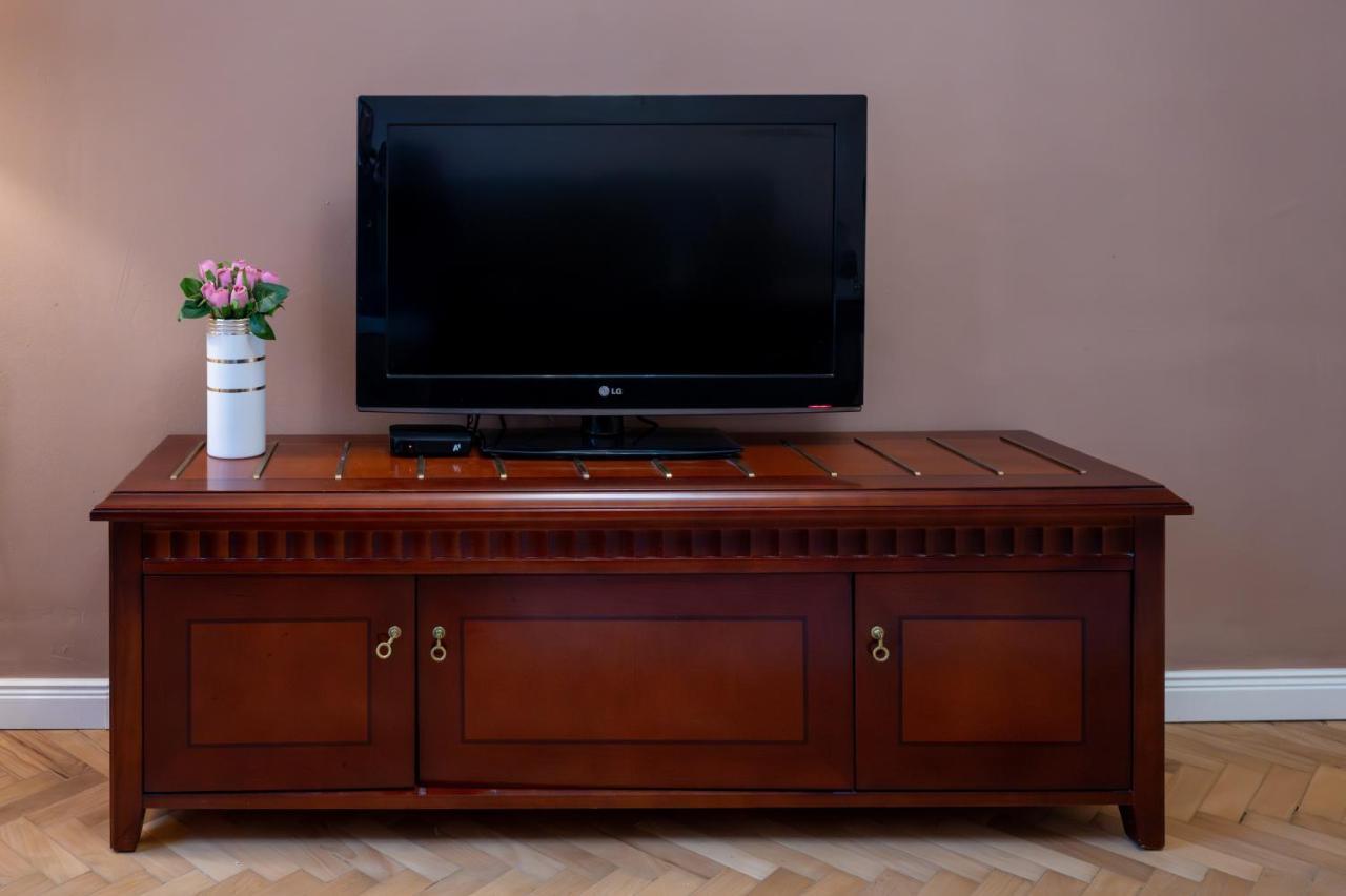 Spacious 1Bdr Apartment Near City Center София Экстерьер фото